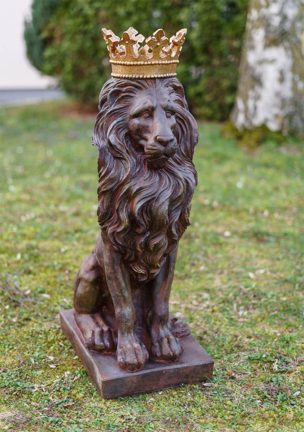 Skulptur Löwe mit Krone Figur Statue Raubkatze Kunststein Antik-Stil 92cm