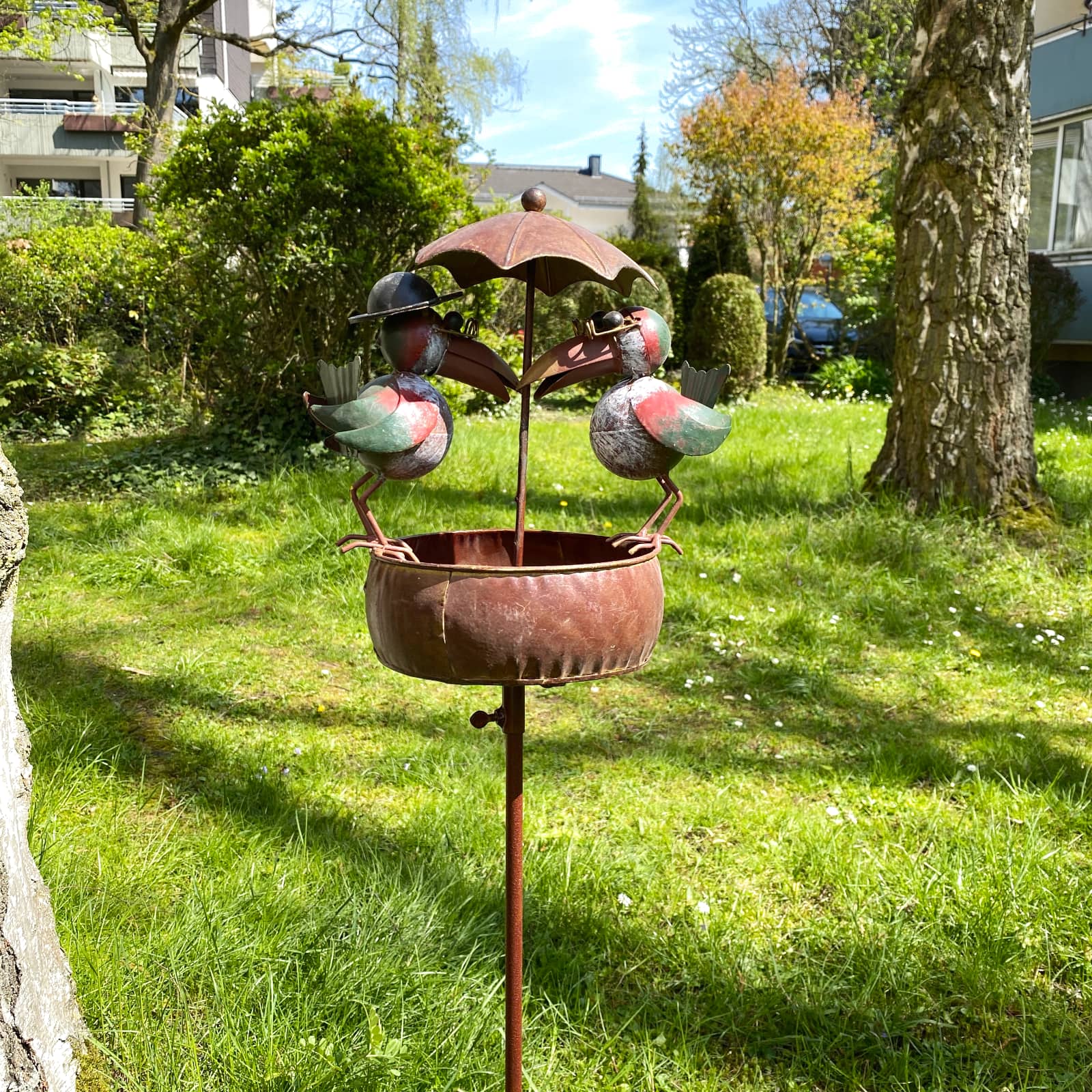 Vogeltränke Gartenstecker Beetstecker Erdspiess Vogel Eisen 126cm Antik-Stil