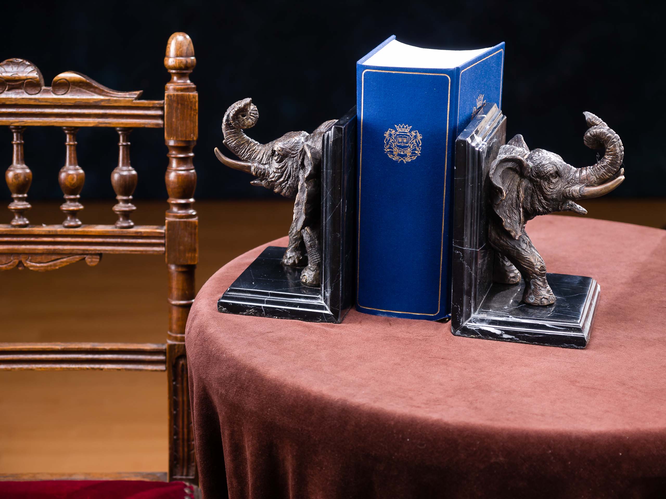 2 Buchstützen Bronze Skulptur Figur Elefant Bronzefigur Buch bookend bronze