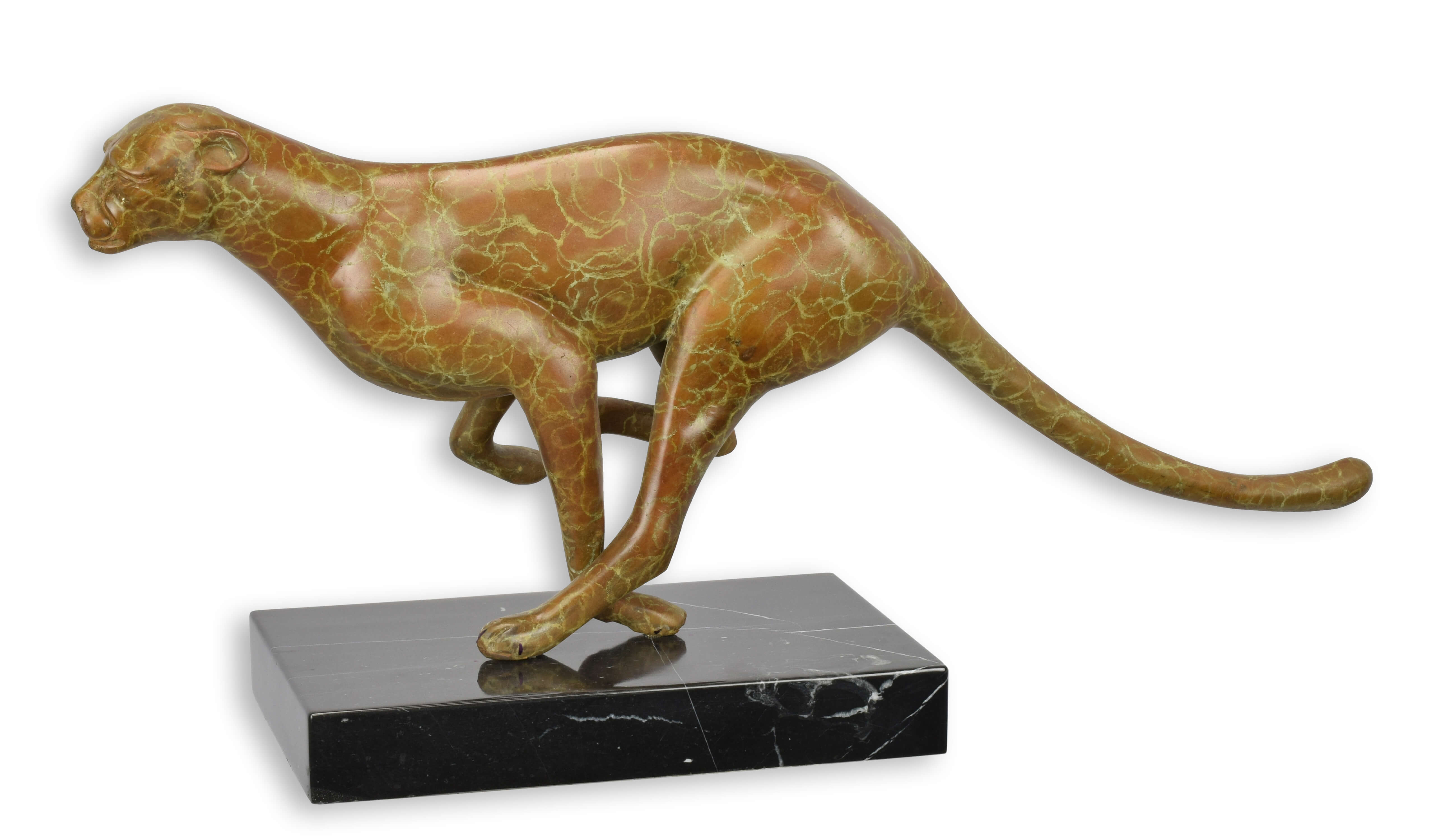 Een bronzen sculptuur van een rennende poema replica retro ontwerp decoratie